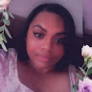 Meet your Posher, Nikole